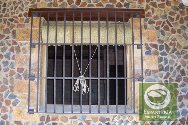 Realizamos reparacion y arreglos de persianas en Tomares, Mairena, San juan de Aznalfarache y todo el Aljarafe.